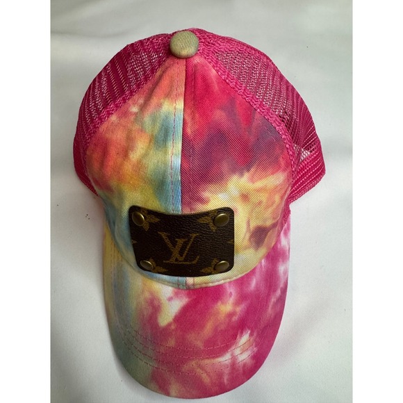 C.C. Tie Dye Trucker Hat Women OS Pink Repurposed Patch Ponytail Cap Excellent - Picture 2 of 8